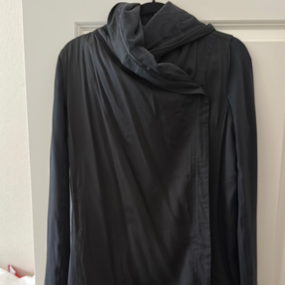 EUC size 4 Blissed Out Wrap in Black